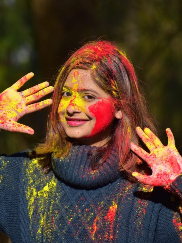 Holi Shayari 2023 हैप्पी होली शायरी हिंदी में